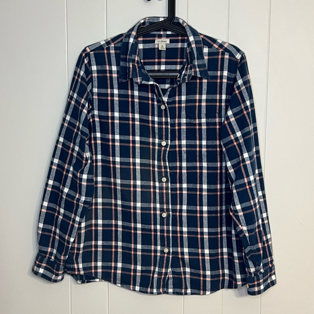 L.L. Bean plaid flannel size M Reg fit